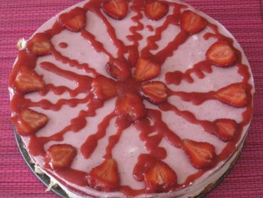 Zdjęcie potrawy Sernik truskawkowy na zimno
