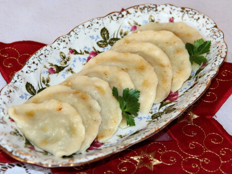 Pierogi z kapustą i grzybami