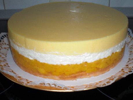 Tort Brzoskwinia-Maracuja