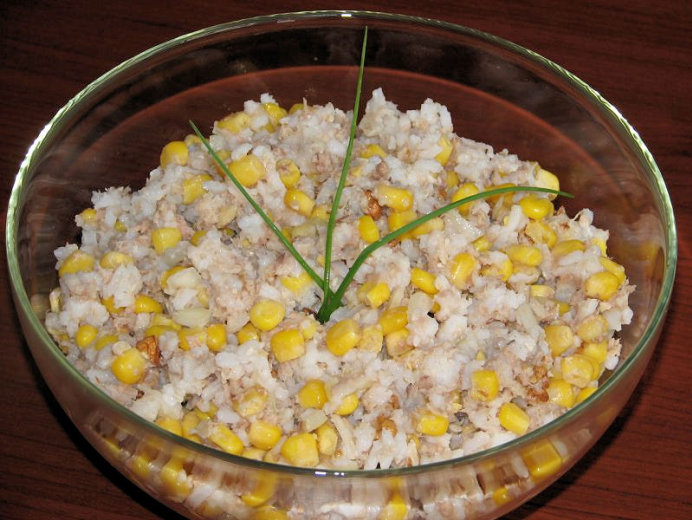 Sałatka z tuńczykiem i ryżem - zdjęcie 3