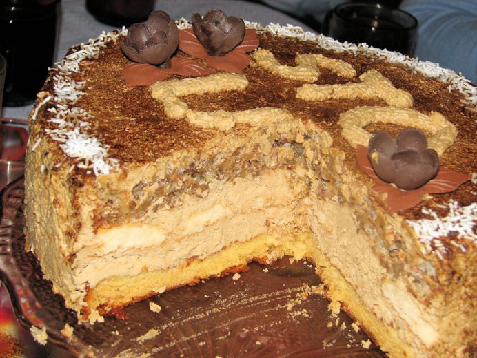 Tort orzechowo-kawowy z nutką miodu - zdjęcie 3