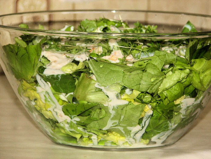 Zielona sałata w maślankowym sosie - surówka dla diabetyków - zdjęcie 2