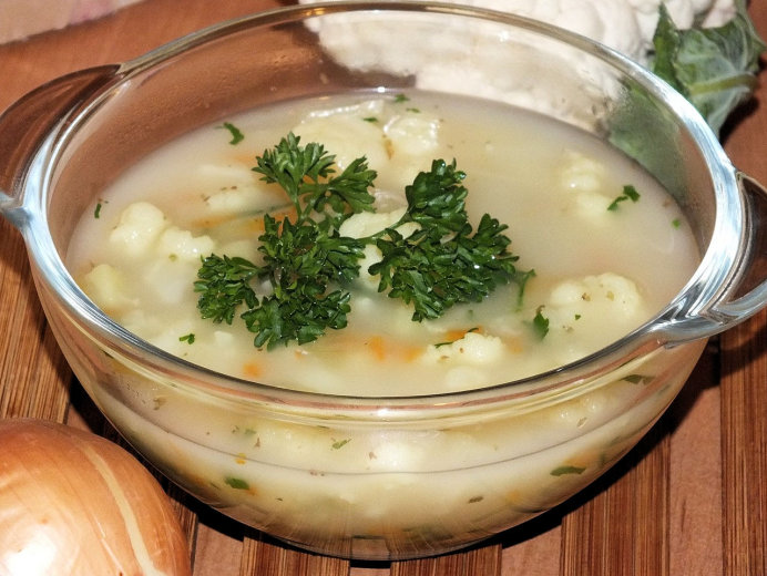 Zupa kalafiorowa ze zdrową nutką cebuli - zdjęcie 3