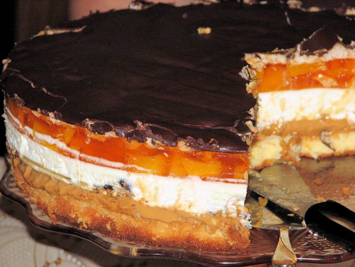 Tort brzoskwiniowy z toffi - zdjęcie 3