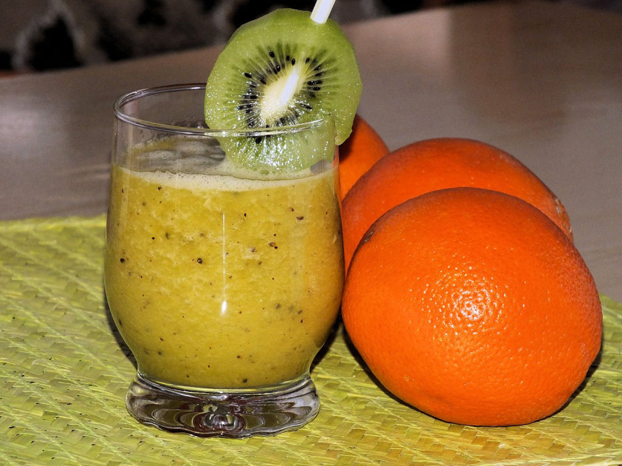 Pomarańczowe smoothie z kiwi - zdjęcie 2