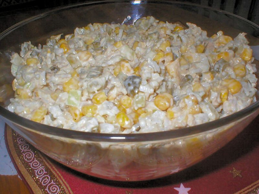 Sałatka z tuńczyka i ryżu - zdjęcie 2