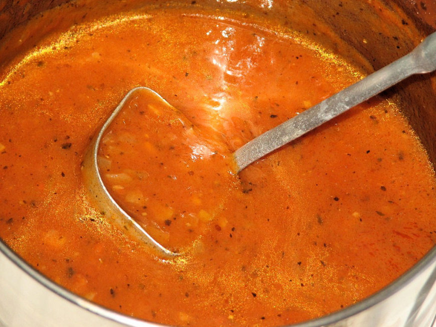 Smaczny pomidorowy sos na ciepło - zdjęcie 2