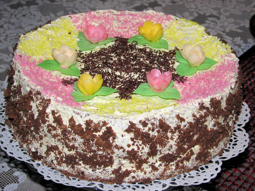 Tort kakaowy z masą chałwową - zdjęcie 2