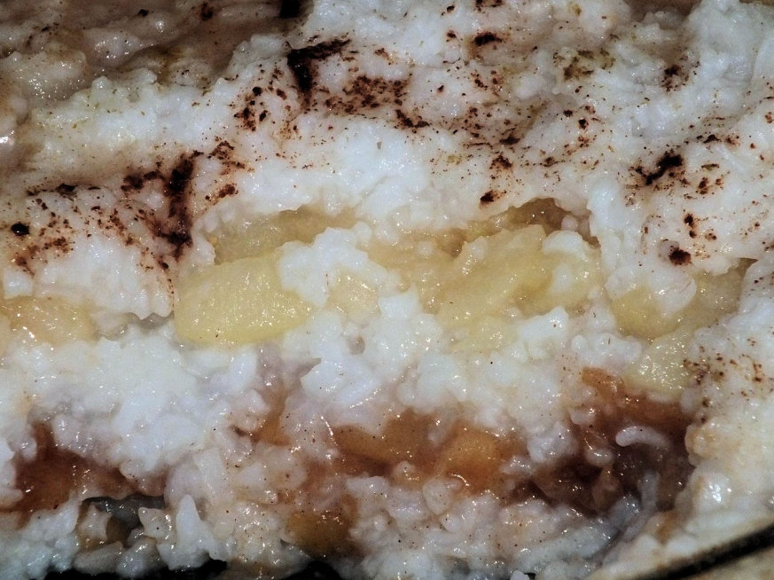 Zapiekanka ryżowa na słodko z jabłkami i gruszkami - zdjęcie 2