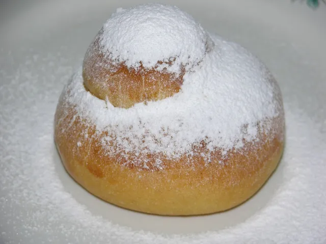 brioszka (brioche)