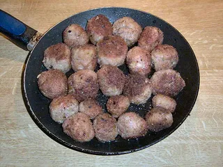 Klopsiki w sosie pomidorowym - 2