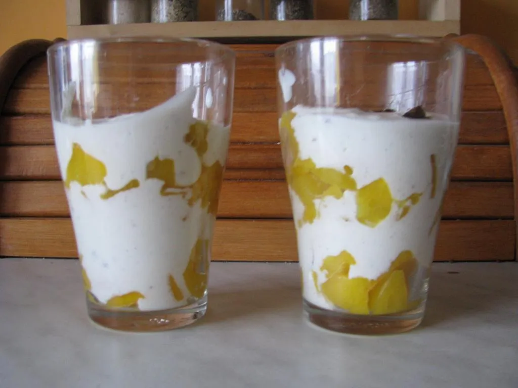 Brzoskwinie z mascarpone