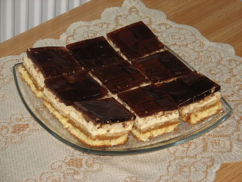 Karmelowy herbatnikowiec
