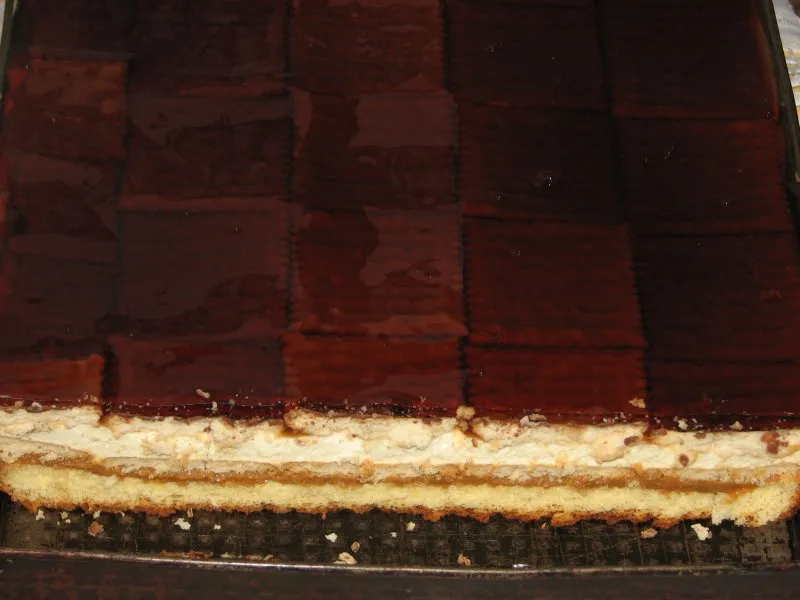 Karmelowy herbatnikowiec