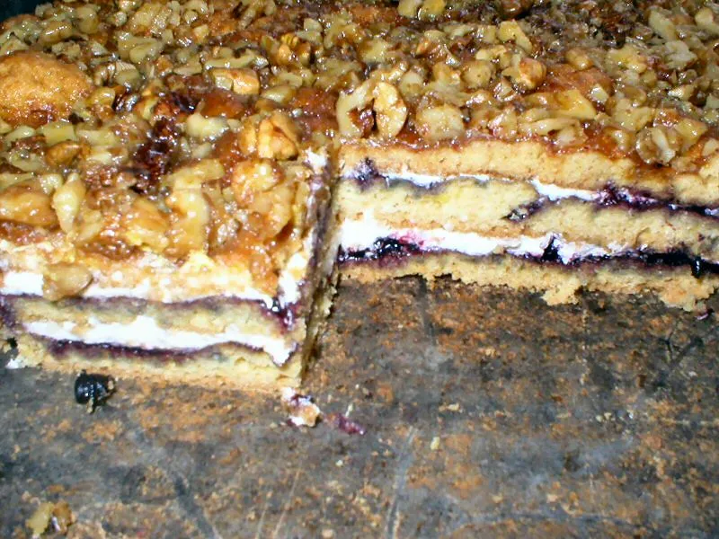 Ciasto z miodem i orzechami