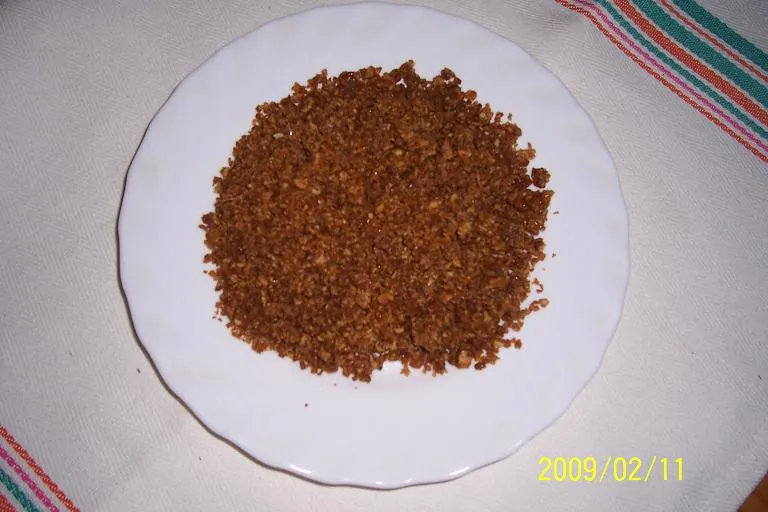 Krokant - chrupiąca posypka do ciast i deserów