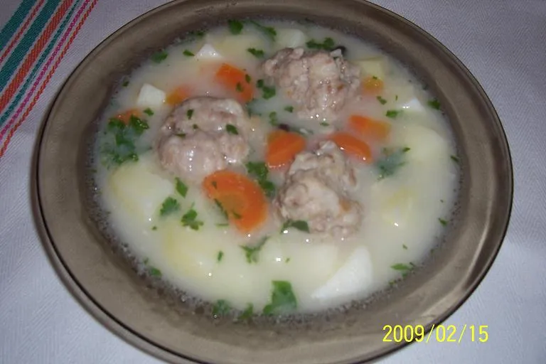 Zupa mięsna po warmińsku
