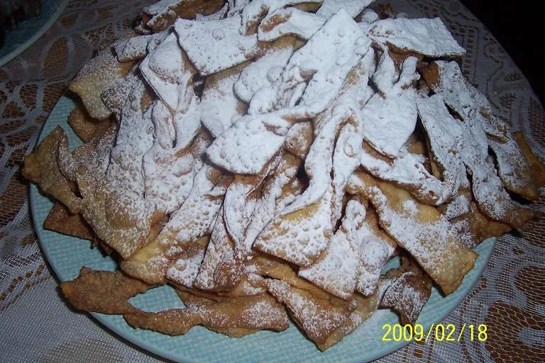 Delikatne faworki