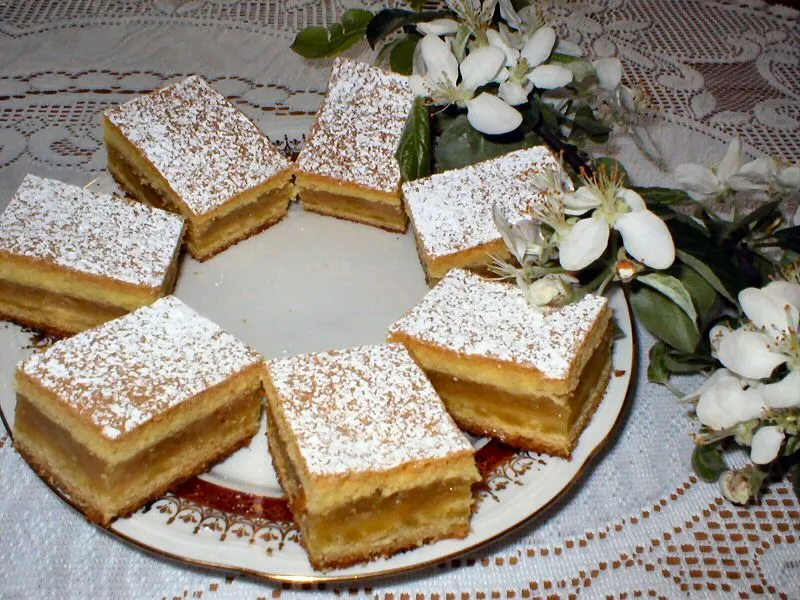 Pulchna szarlotka