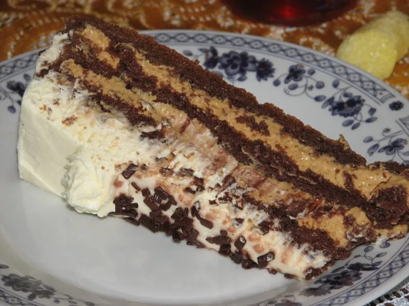 Tort z masą toffi i serkiem mascarpone