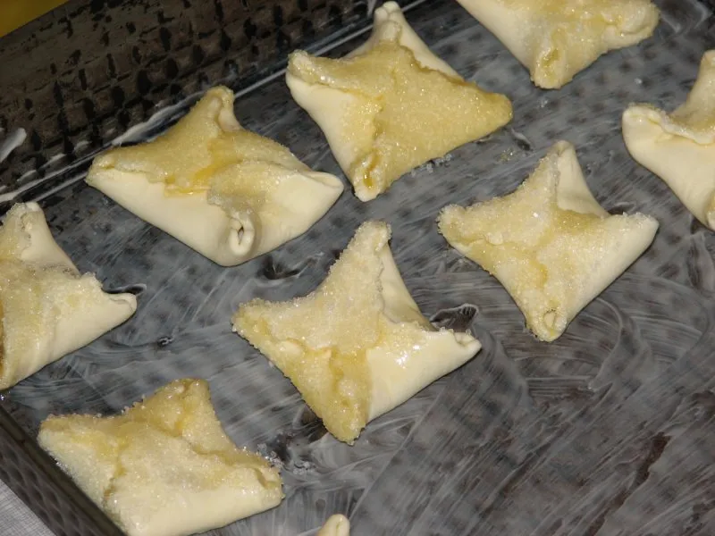 Ciasteczka francuskie z wisienkami