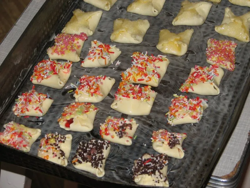Ciasteczka francuskie z wisienkami