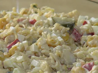 Sałatka z zupek chińskich jeszcze inaczej - 11