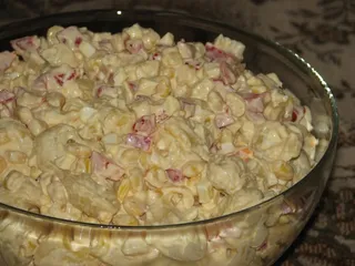 Sałatka makaronowa z czerwoną papryką - 2