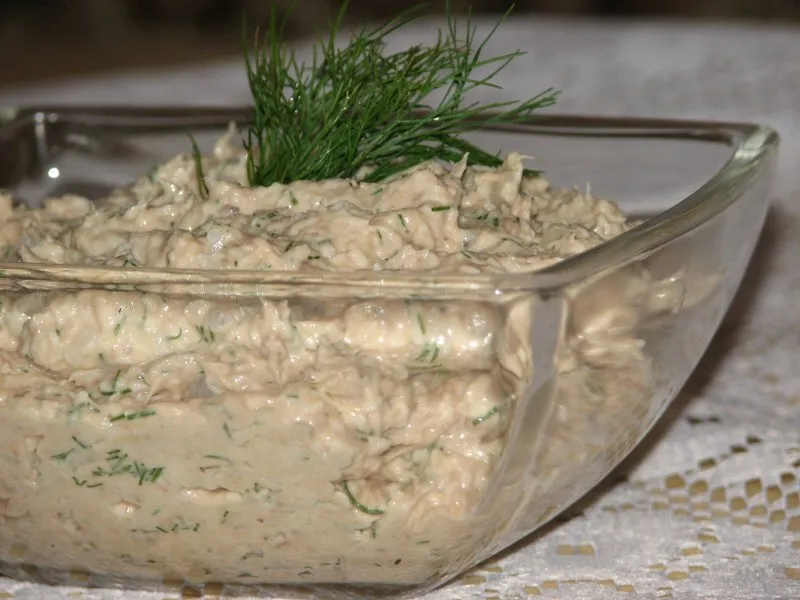 Pasta tuńczykowo-koperkowa