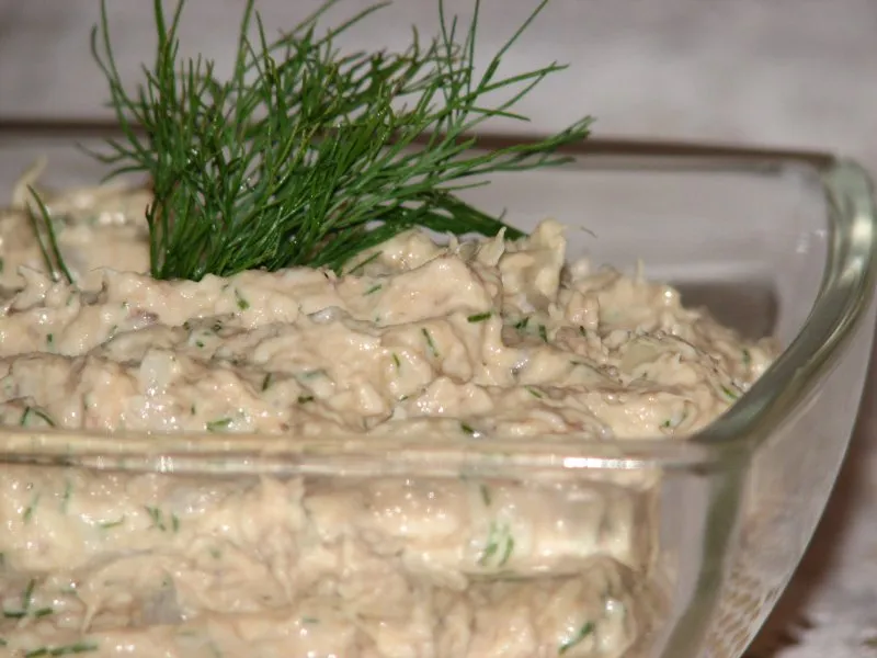Pasta tuńczykowo-koperkowa