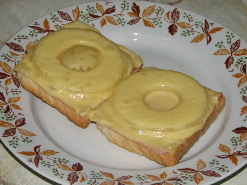 Tosty po hawajsku