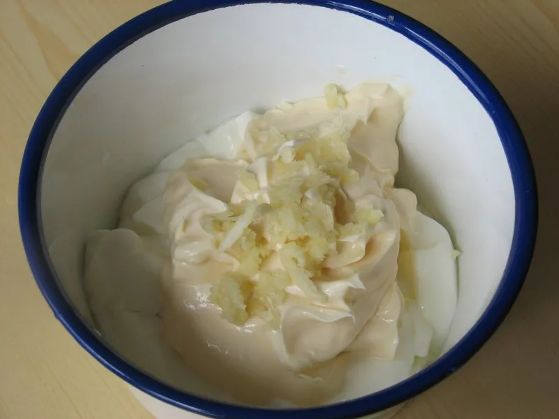 Dip szczypiorkowy