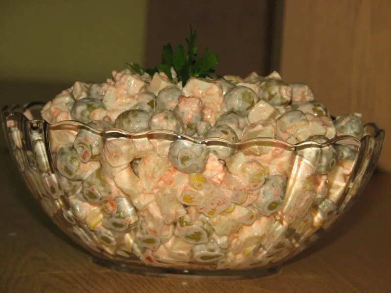 Oliwkowa sałatka