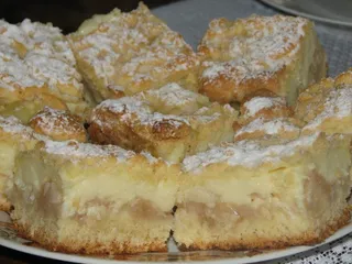 Szarlotka z budyniową masą - 1