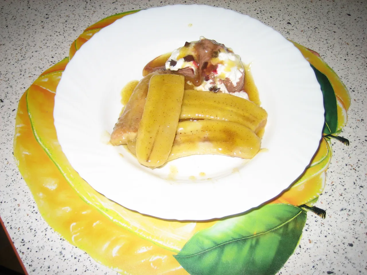 Deser bananowy z lodami