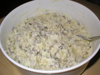 Sałatka ziemniaczano-śledziowa - 1