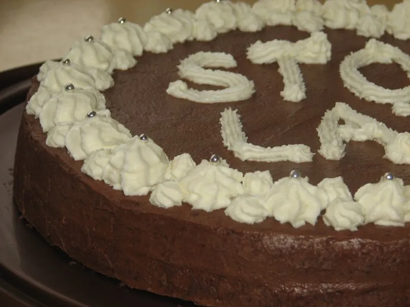 Czekoladowy tort z nutką cappuccino
