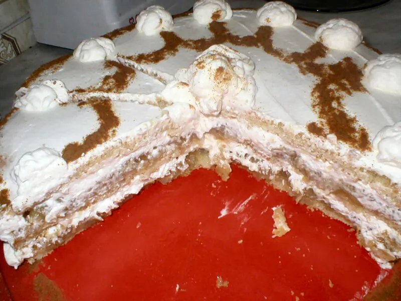 Śmietankowa szarlotka