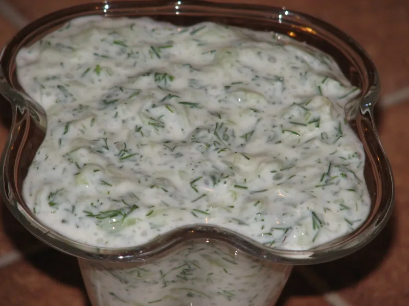 Sos tzatziki