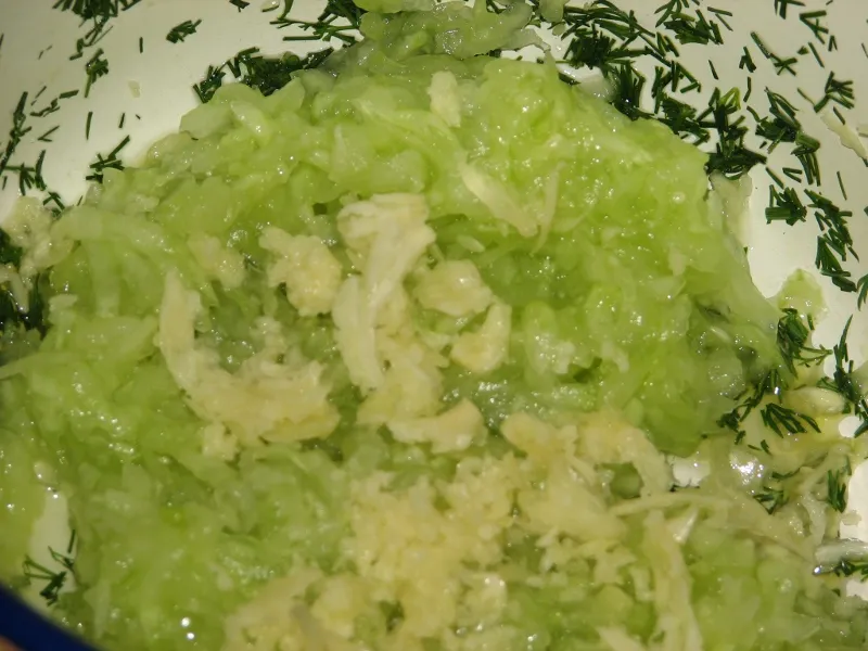 Sos tzatziki