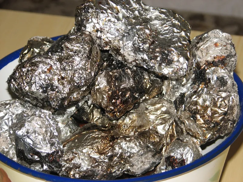 Grillowane ziemniaki z koperkiem