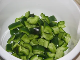 Sałatka z serem Feta do potraw z grilla - 4