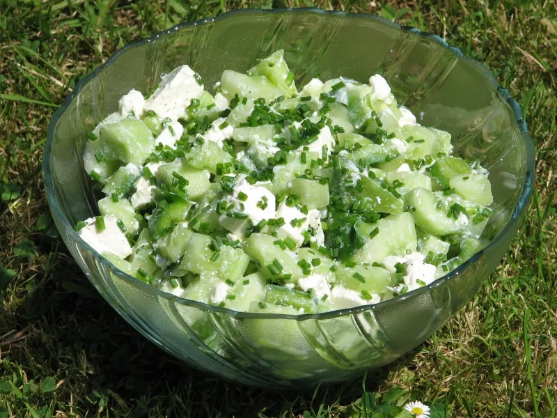 Sałatka z serem Feta do potraw z grilla