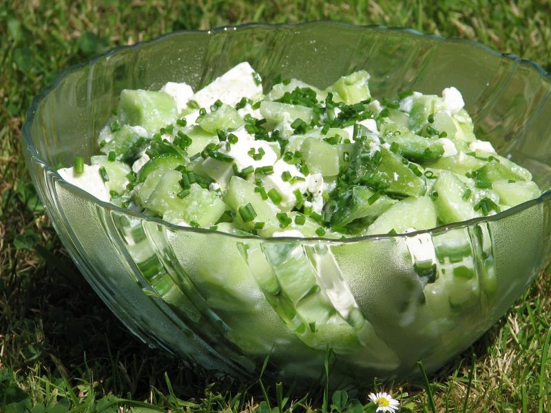 Sałatka z serem Feta do potraw z grilla