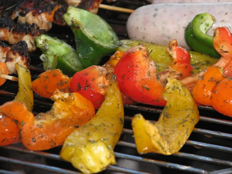 Grillowana kolorowa papryka z koperkiem