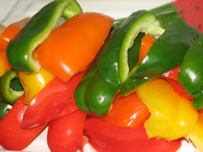 Grillowana kolorowa papryka z koperkiem