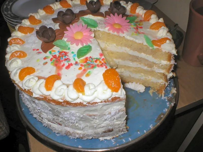 Tort śmietankowo cytrynowy