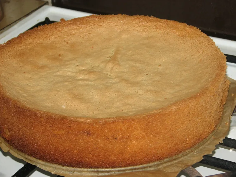 Śmietankowy tort z masą Nutellą