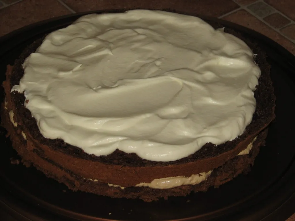 Tort kawowo-śmietankowy