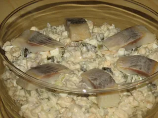 Kaszubska sałatka śledziowa - 1